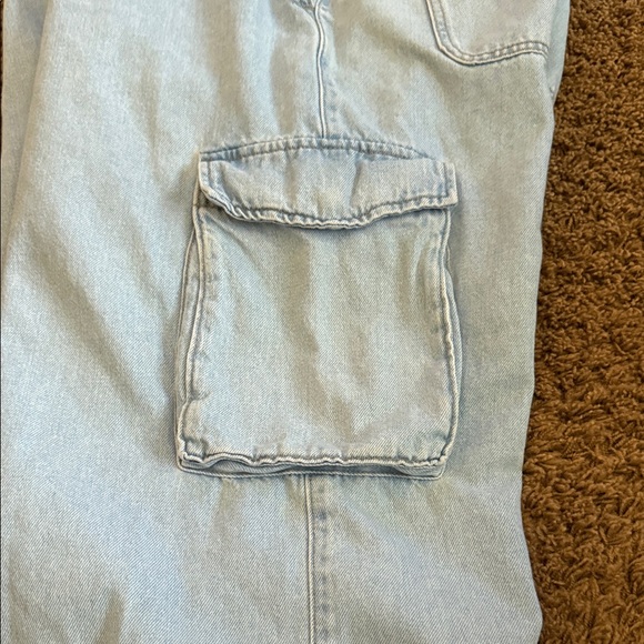 Universal Thread Sky Blue Cargo Wide Leg Pants - Picture 3 of 6